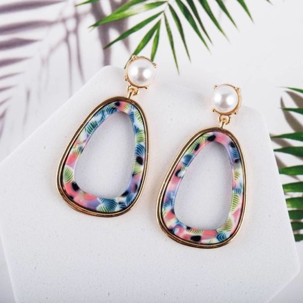 Multi-Color Pearl Fashion Geometric Earrings - Picture 5 of 8